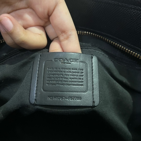 Coach - Picture 7 of 8